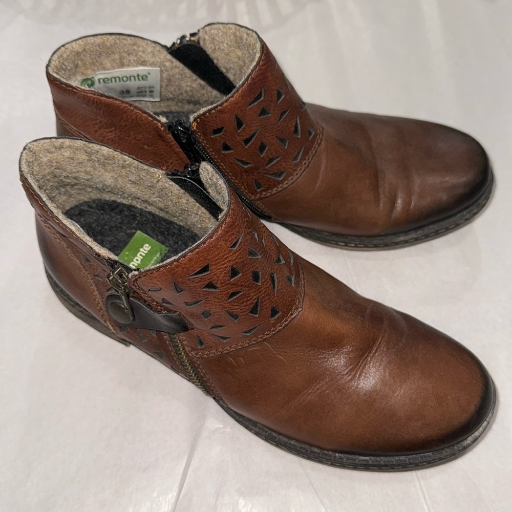 Remonte Brown Leather Ankle Boots